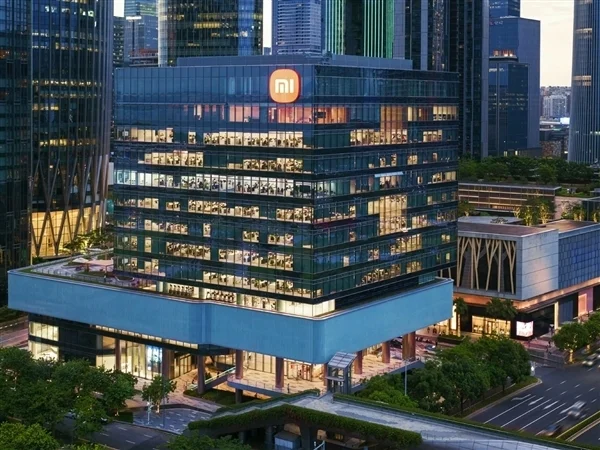 小米将关闭部分低效且亏损门店：主动承担调整损失约2726万元